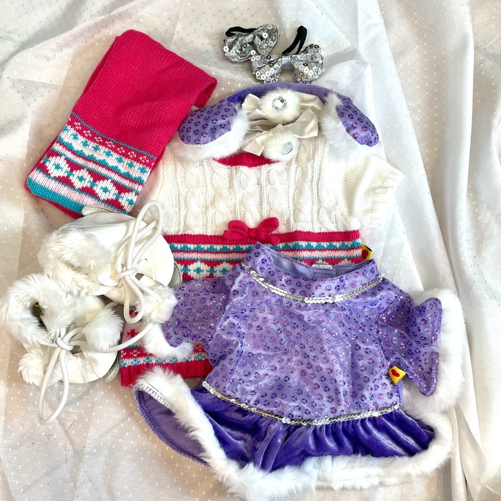 Build-A-Bear winter ice skating two outfit set.